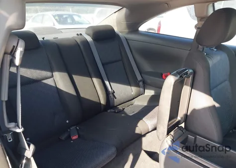 2004 Toyota Camry Solara Se Sport V6 z USA, uszkodzony, nr VIN 4T1CA38P94U006452